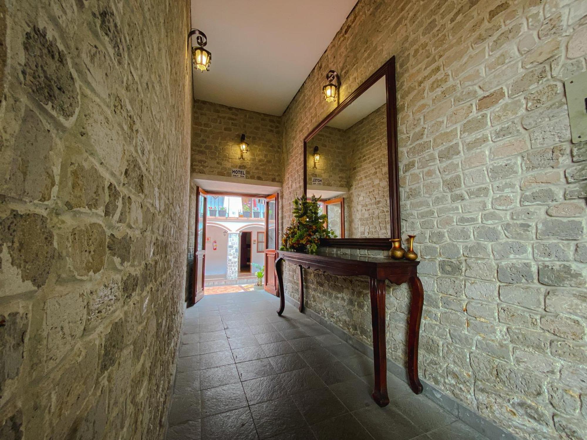 Golden Rest Latacunga Ξενοδοχείο Εξωτερικό φωτογραφία